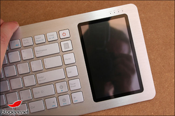 Asus Eee Keyboard schermo